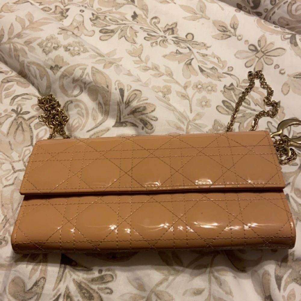 Dior wallet with chain n box